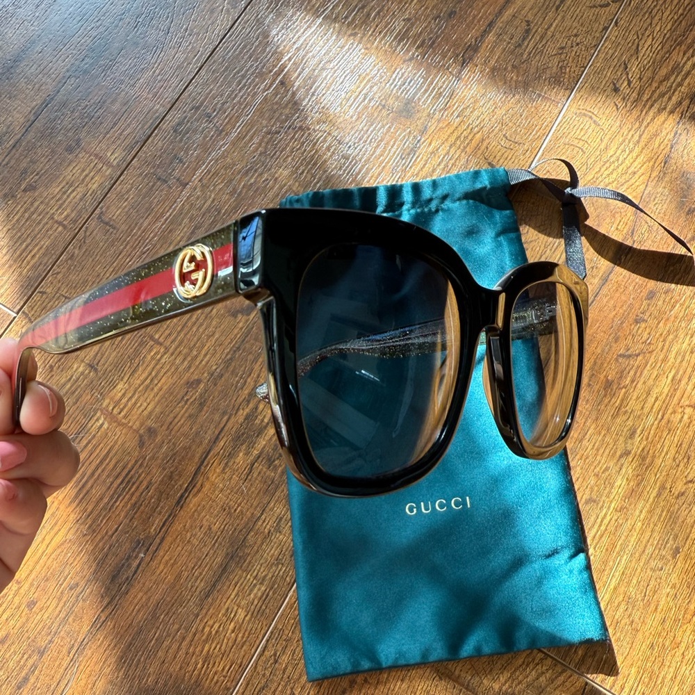 Gucci Black Sunglasses